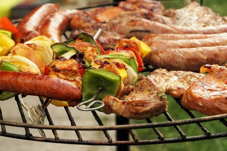 Lovely range of barbecued items to suit all tastes and preferences - all perfectly cooked. See how to do it here.