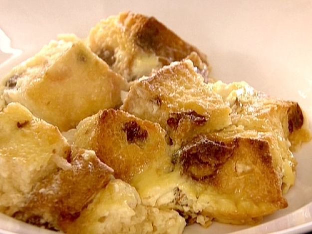 Easy Bread Pudding Cups Recipe with Garlic and Herbs