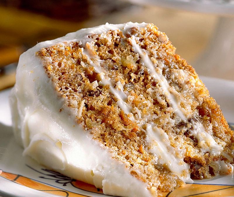 Discover the wonderful array of homemade carrot cake recipes and icing/frosting recipes in this article - foolproof!