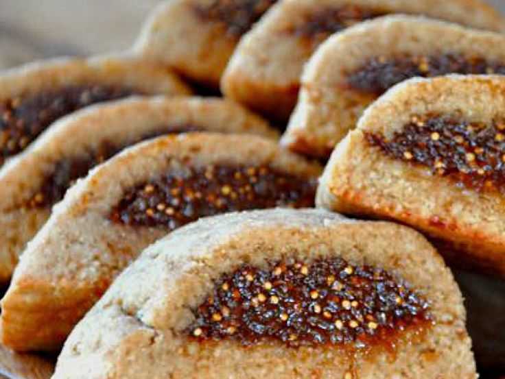 Make your own fig rolls or fig newtons to match your own taste and texture preferences. Lost of variations to try in this collection of recipes