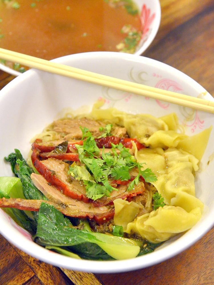 Five treasure duck can be served with steamed won tons. See the recipe here.