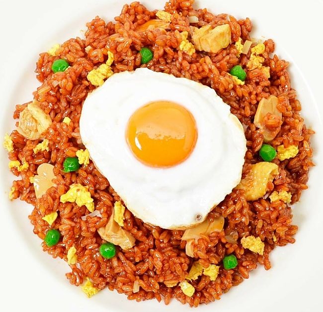 Indonesian Food Recipe Collection - Nasi Goreng Ayam Recipe