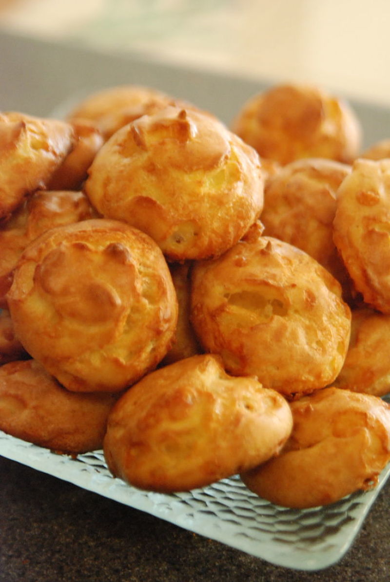 Serve homemade cheese Gougeres with your favorite wines as you guests wait for the main meal to be served. |