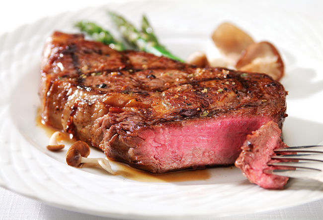 Lovely medium rare steak - Learn how to cook the perfect steak.