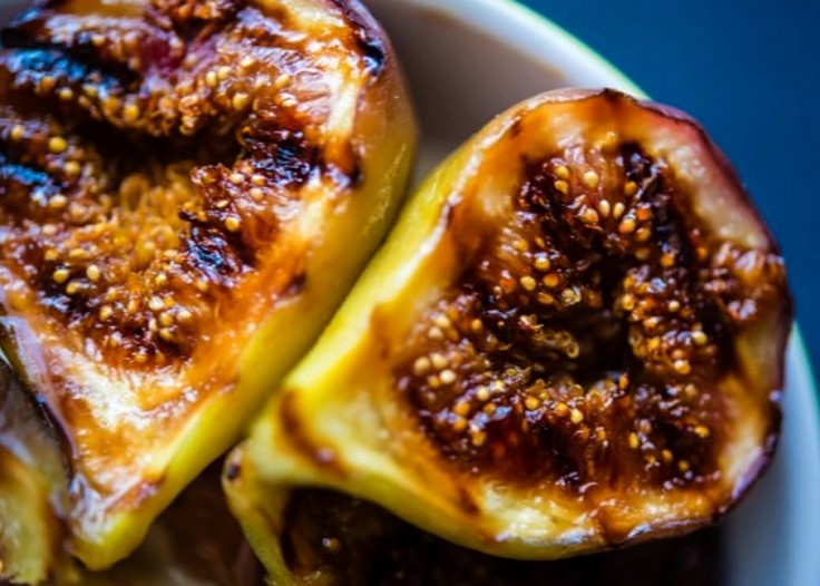 Grilled figs go well with cheese