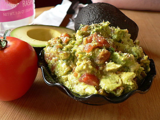 Guacamole is the perfect dip for all occasions. Discover how to make it properly