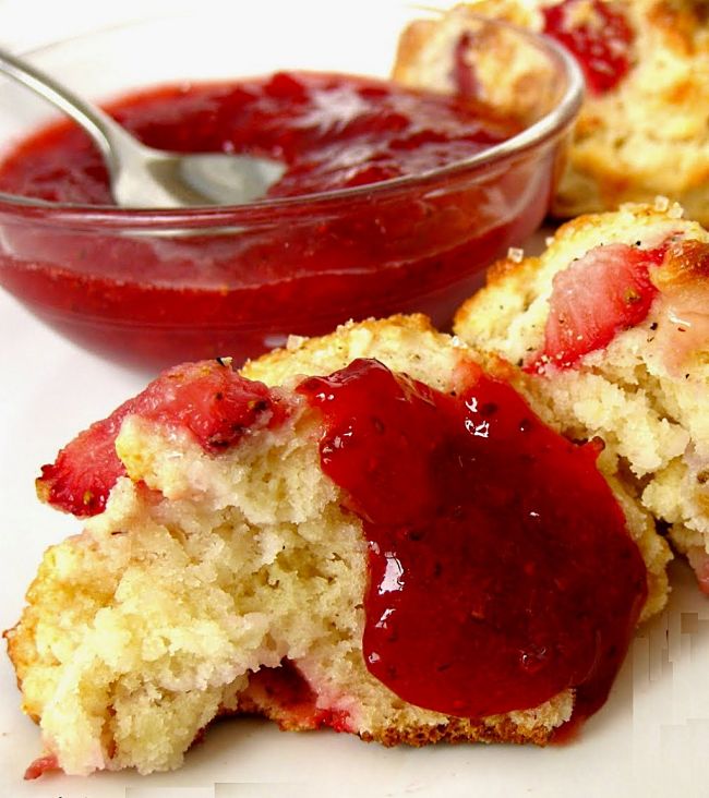 Scones and homemade strawberry jam - simply delicious
