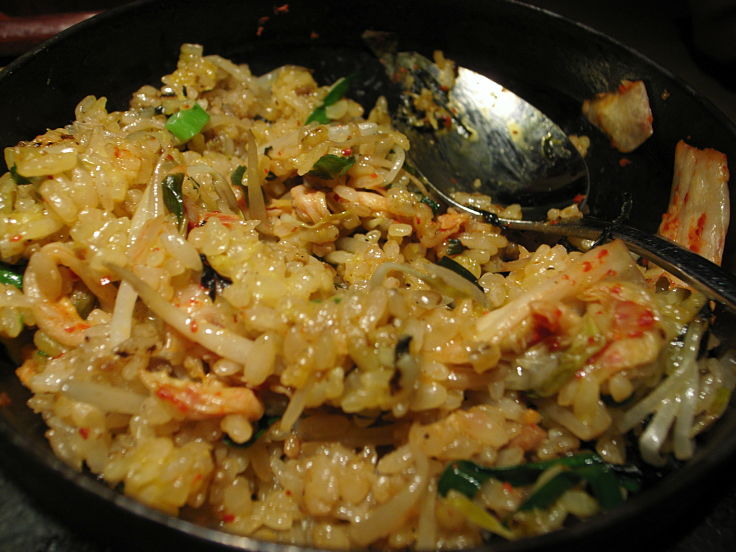 Kimchi fried rice is quick and easy to make at home. Try one of the rices in this article to enjoy it the way you like it.