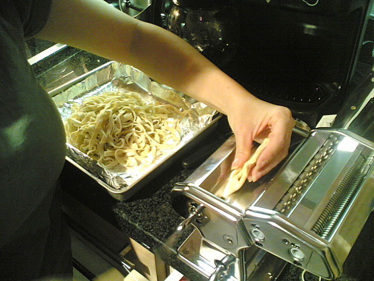 You can easily prepare all sorts of pasta varieties using small pasta machines.