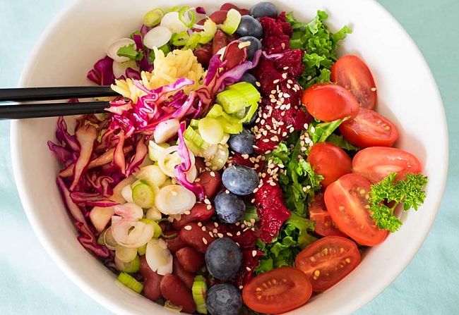 Power Bowls can include fruit and mixed vegetables, meat and carbohydrate