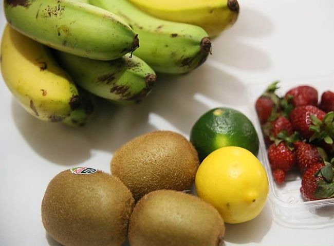 Ripe fruit is the best way to ripen bananas quickly. Discover how to do it efficiently in this article