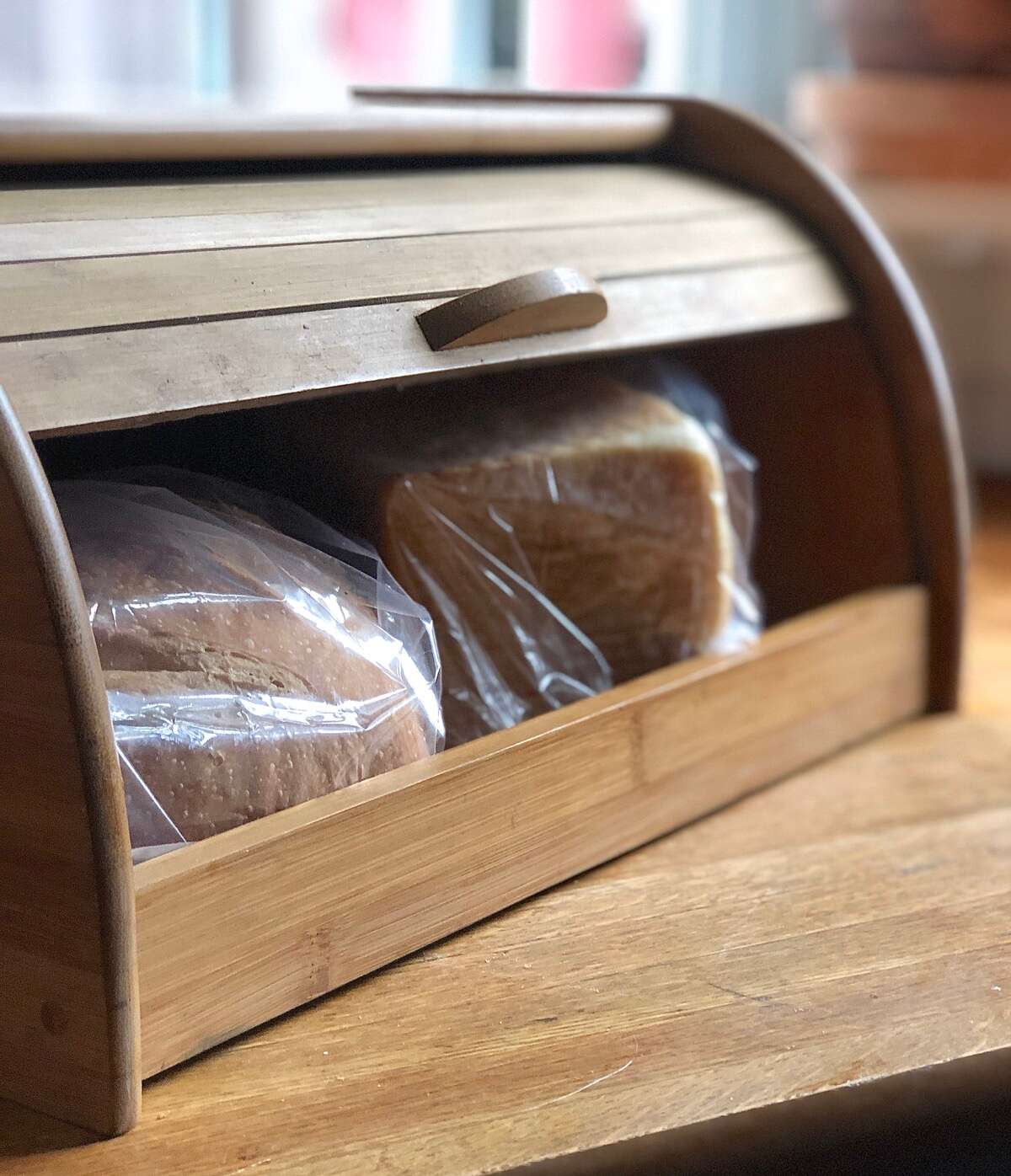 The best way to store bread is in a timber bread tin. The Shuuter door provides ventilation and the timber keeps the bread cool