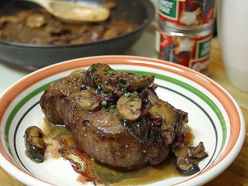 Lovely tender steak with shitaki mushrooms