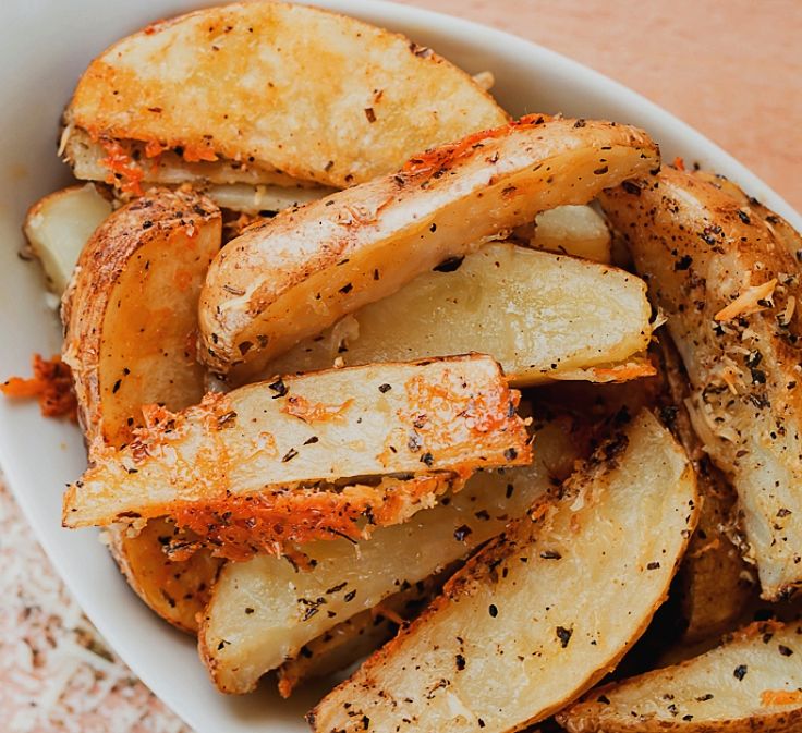 Lovely potato wedges with crispy outer layer