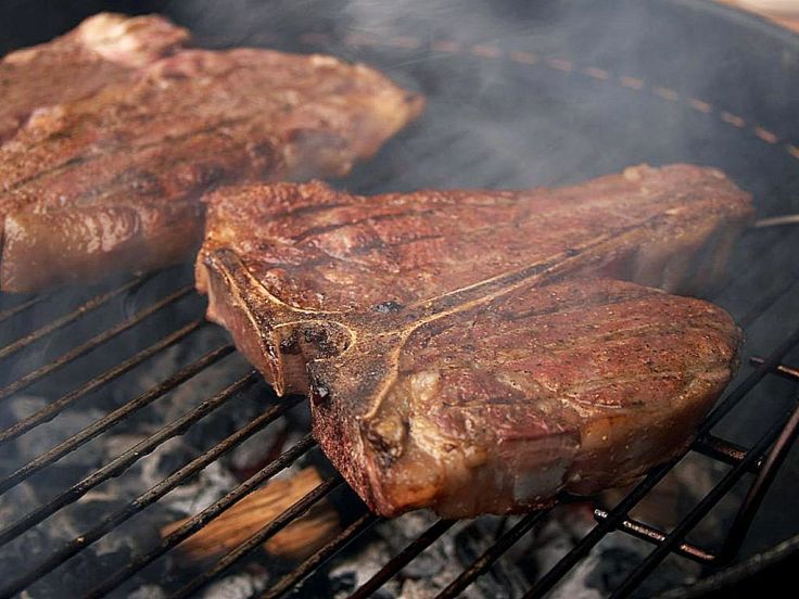 Beautifully cooker 'T' bone steak - just the way you like it. Learn how here.