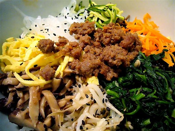 The color and texture variations add to the taste of beef, fermented vegetables and sauces. Bibimbap is a great dish, easily made at home. from simple ingredients