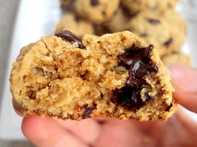 Lovely chewy oatmeal cookies - learn how to make them at home - just the way you like them