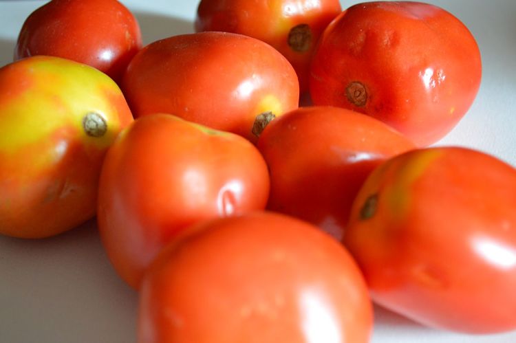 Choose good quality, preferably home grown tomatoes for drying in your oven. 
  The better the tomatoes and the better the taste, the better will the dried tomatoes be