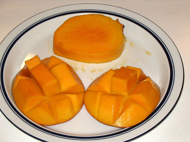 It is easy to extract the soft flesh from mangoes in ways that retain its texture
