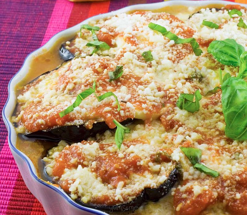 Vegan eggplant parmigiana with cheese