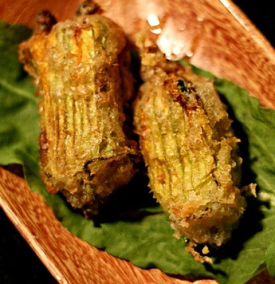 Lovely deep fried filled pumpkin blossom are easy to make at home using these simple recipes and instructions.