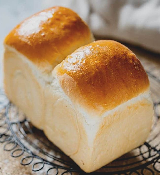 Homemade Japanese Shokupan bread is a delight. Learn how to make it here using the guides, tips and simplified recipe